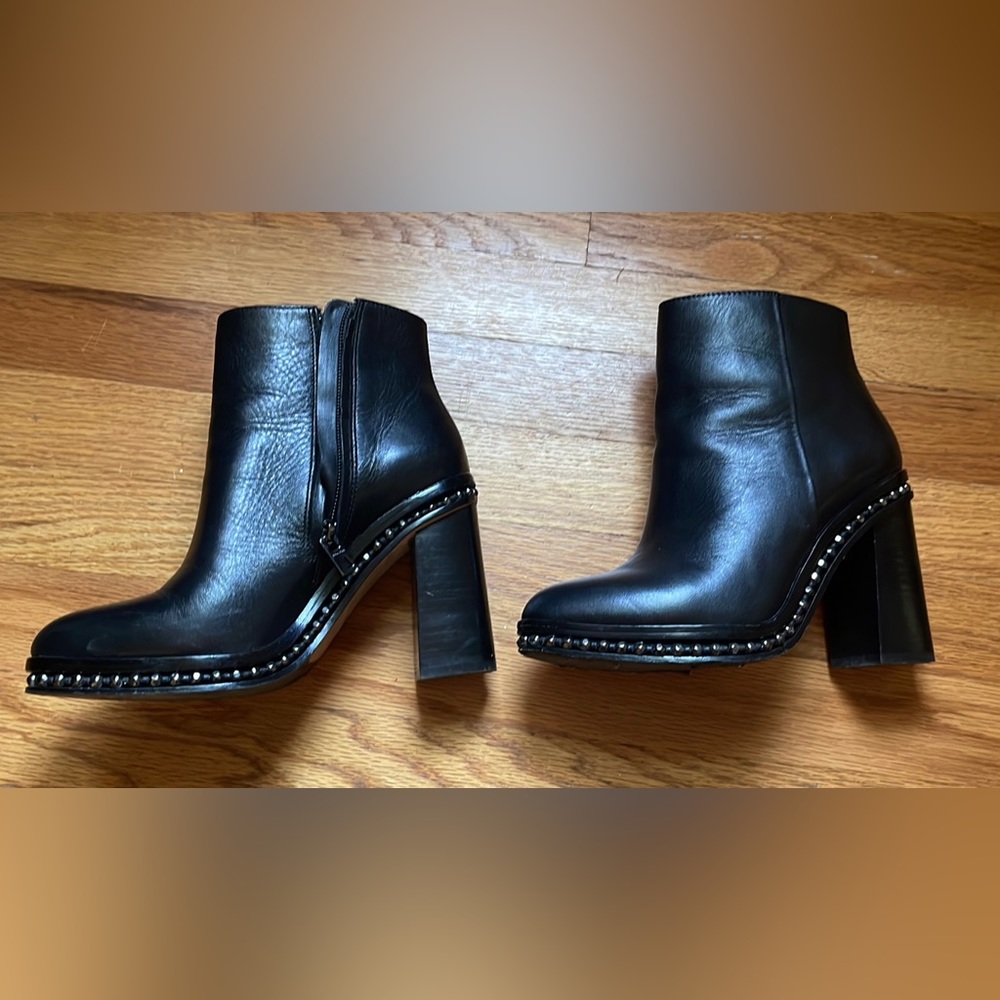 Coach boots
